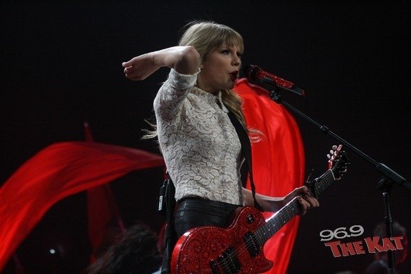 Taylor Swift — March 22 - Charlotte, North Carolina — photo 83