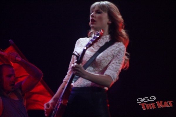 Taylor Swift — March 22 - Charlotte, North Carolina — photo 86