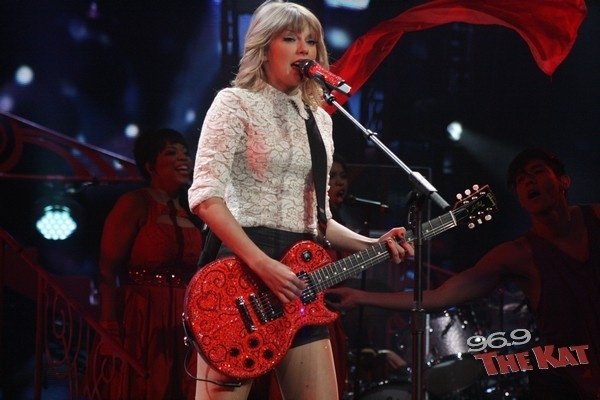 Taylor Swift — March 22 - Charlotte, North Carolina — photo 95