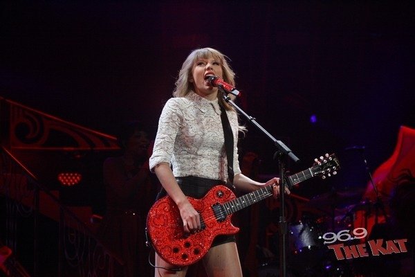 Taylor Swift — March 22 - Charlotte, North Carolina — photo 97