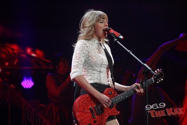 Taylor Swift — March 22 - Charlotte, North Carolina — photo 100