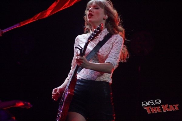Taylor Swift — March 22 - Charlotte, North Carolina — photo 106