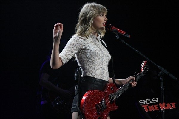 Taylor Swift — March 22 - Charlotte, North Carolina — photo 141