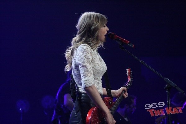 Taylor Swift — March 22 - Charlotte, North Carolina — photo 147