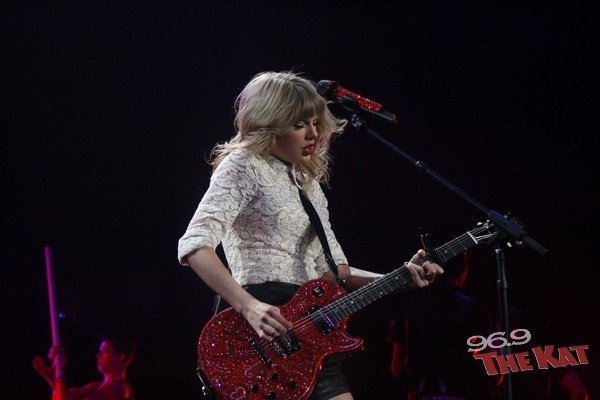 Taylor Swift — March 22 - Charlotte, North Carolina — photo 148