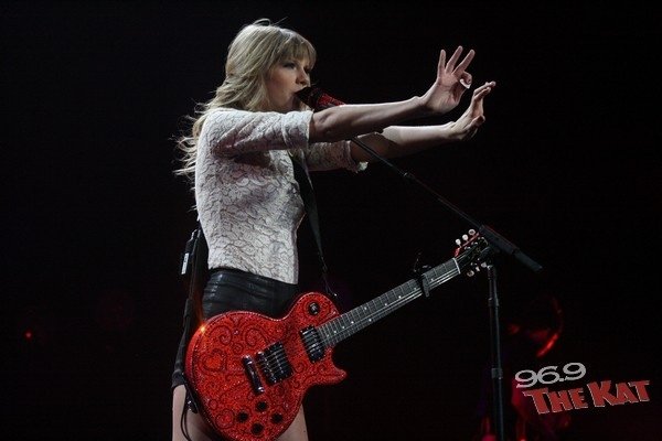 Taylor Swift — March 22 - Charlotte, North Carolina — photo 153