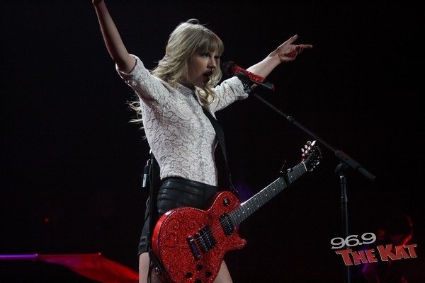 Taylor Swift — March 22 - Charlotte, North Carolina — photo 154