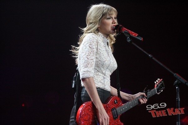 Taylor Swift — March 22 - Charlotte, North Carolina — photo 158