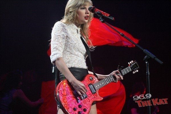 Taylor Swift — March 22 - Charlotte, North Carolina — photo 162