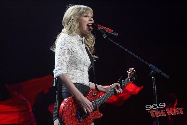 Taylor Swift — March 22 - Charlotte, North Carolina — photo 163