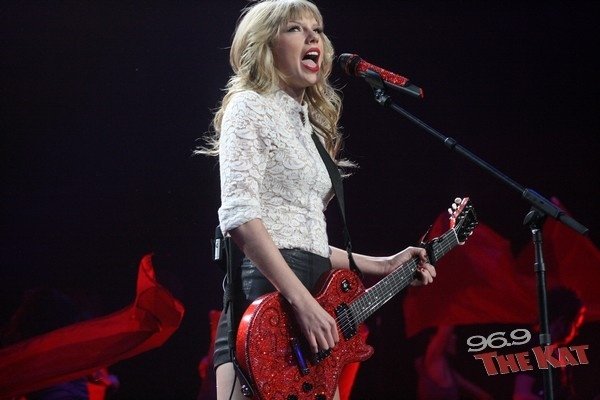 Taylor Swift — March 22 - Charlotte, North Carolina — photo 164