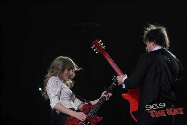 Taylor Swift — March 22 - Charlotte, North Carolina — photo 167