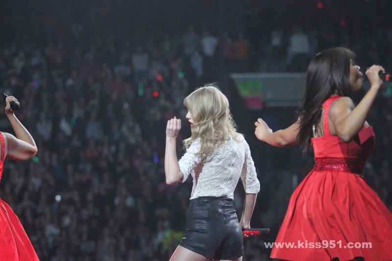 Taylor Swift — March 22 - Charlotte, North Carolina — photo 186