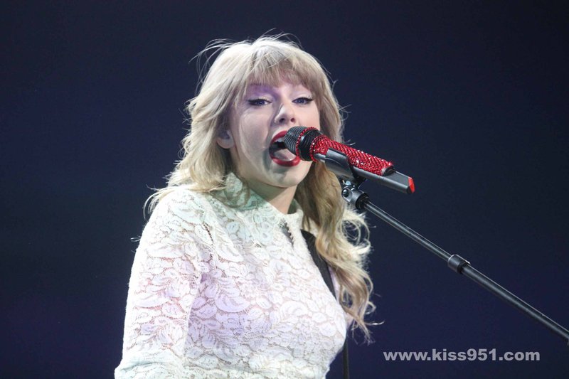 Taylor Swift — March 22 - Charlotte, North Carolina — photo 199