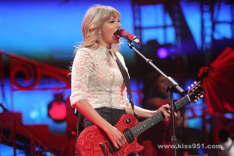 Taylor Swift — March 22 - Charlotte, North Carolina — photo 205