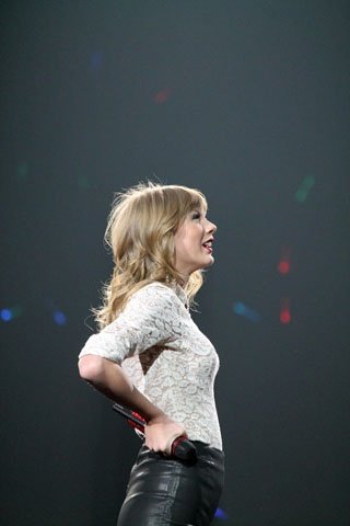 Taylor Swift — March 22 - Charlotte, North Carolina — photo 207