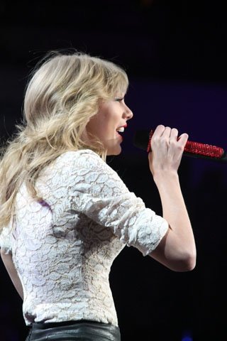 Taylor Swift — March 22 - Charlotte, North Carolina — photo 212