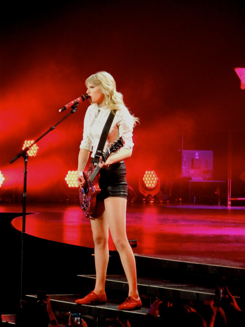 Taylor Swift — March 22 - Charlotte, North Carolina — photo 220