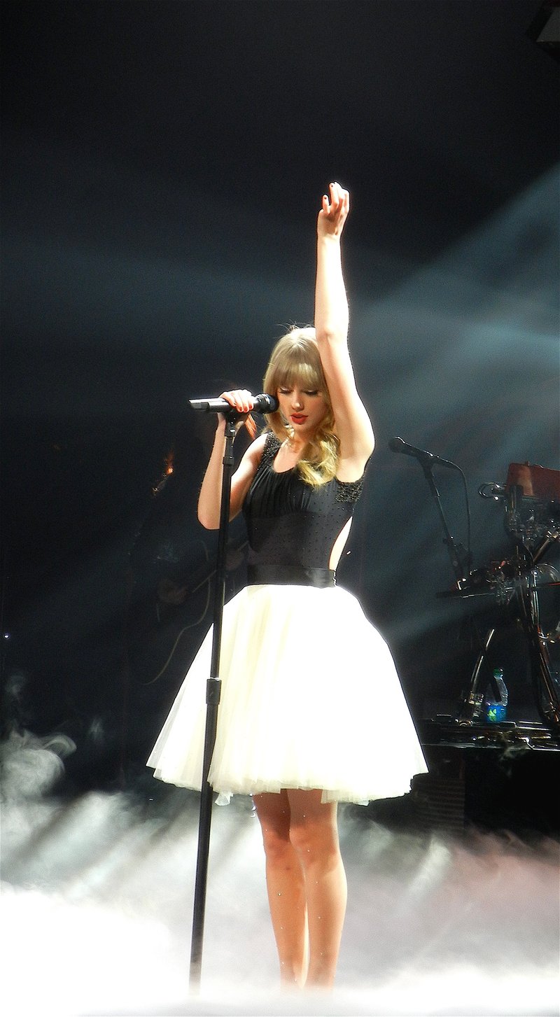 Taylor Swift — March 22 - Charlotte, North Carolina — photo 227