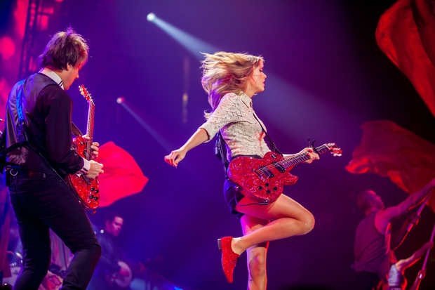 Taylor Swift — March 23 - Columbia, South Carolina — photo 23