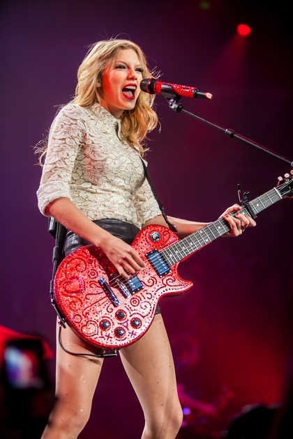 Taylor Swift — March 23 - Columbia, South Carolina — photo 28