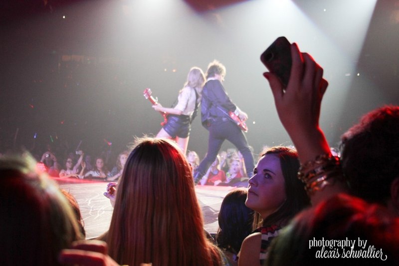 Taylor Swift — March 23 - Columbia, South Carolina — photo 76