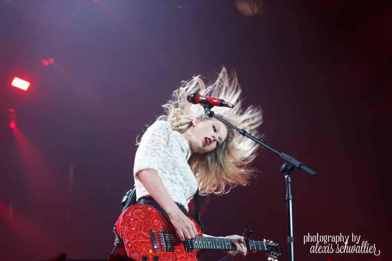 Taylor Swift — March 23 - Columbia, South Carolina — photo 81