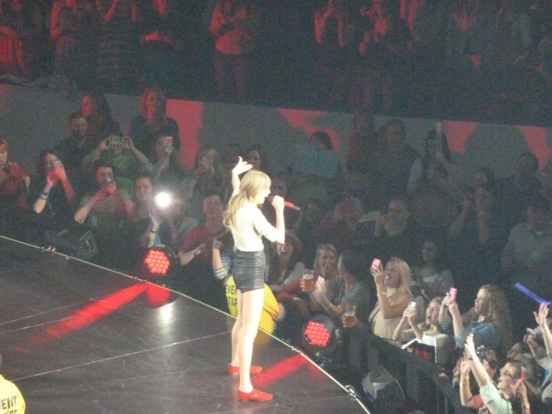 Taylor Swift — March 23 - Columbia, South Carolina — photo 117