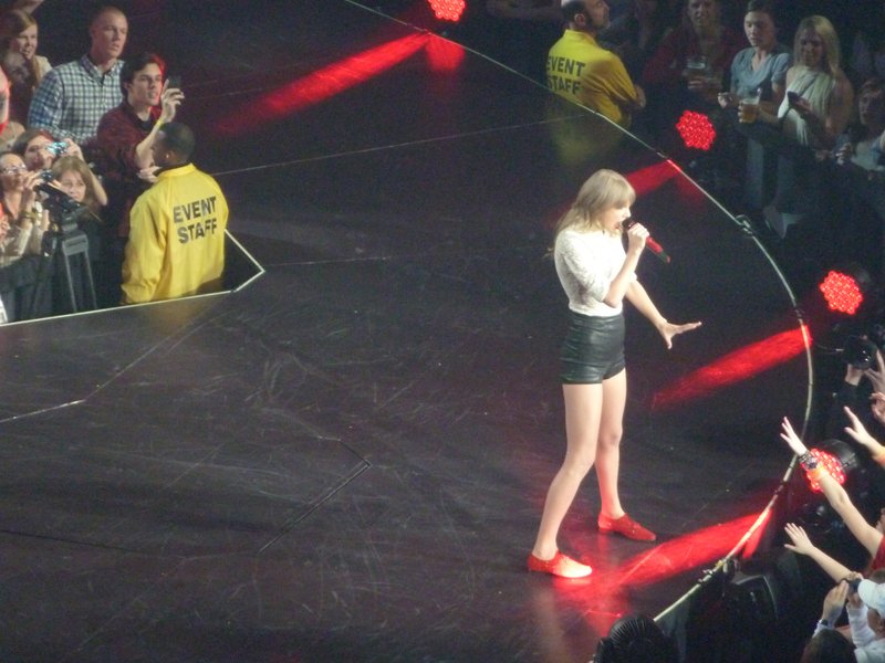 Taylor Swift — March 23 - Columbia, South Carolina — photo 118