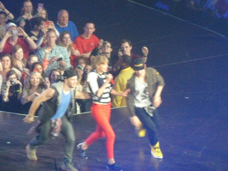 Taylor Swift — March 23 - Columbia, South Carolina — photo 150