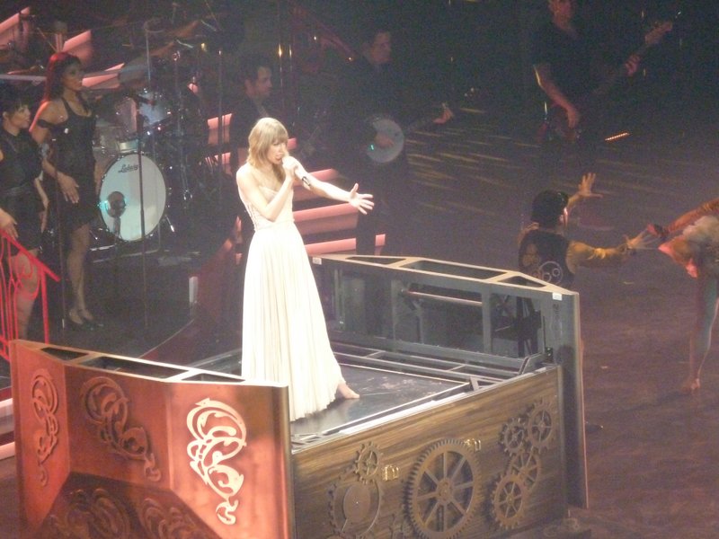 Taylor Swift — March 23 - Columbia, South Carolina — photo 183
