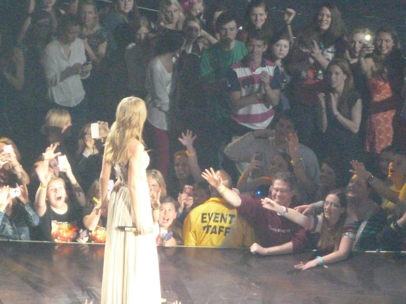 Taylor Swift — March 23 - Columbia, South Carolina — photo 194