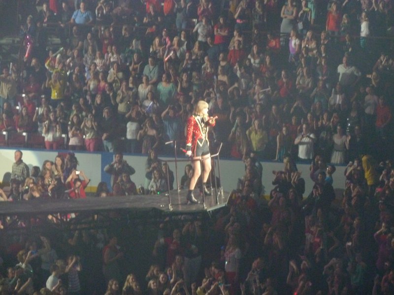 Taylor Swift — March 23 - Columbia, South Carolina — photo 219