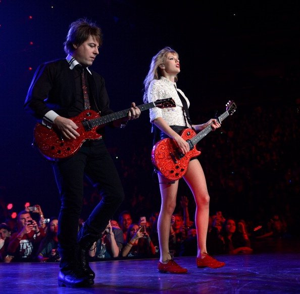 Taylor Swift — March 27 - Newark, New Jersey — photo 9