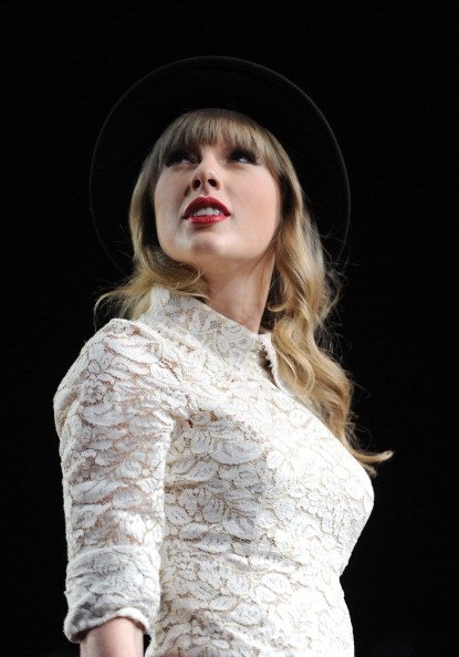 Taylor Swift — March 27 - Newark, New Jersey — photo 21