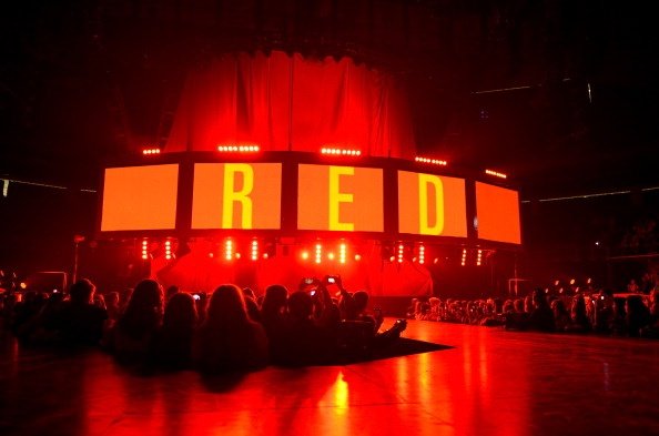 Taylor Swift — March 27 - Newark, New Jersey — photo 25