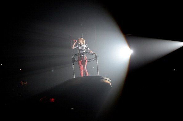 Taylor Swift — March 27 - Newark, New Jersey — photo 38
