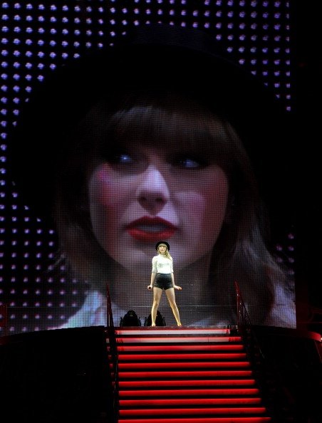 Taylor Swift — March 27 - Newark, New Jersey — photo 41