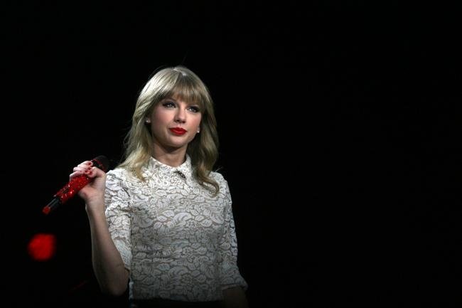 Taylor Swift — March 27 - Newark, New Jersey — photo 66