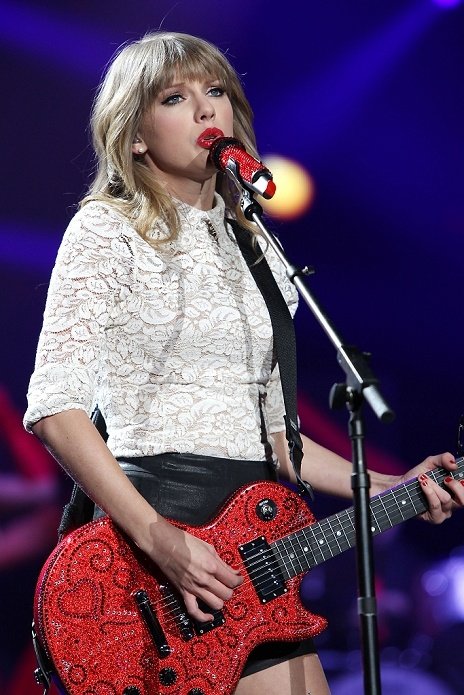 Taylor Swift — March 27 - Newark, New Jersey — photo 83