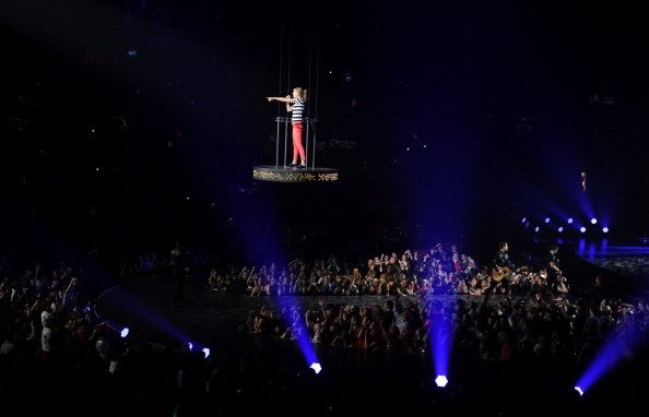 Taylor Swift — March 28 - Newark, New Jersey — photo 32