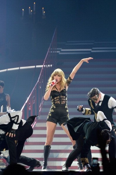 Taylor Swift — March 28 - Newark, New Jersey — photo 58
