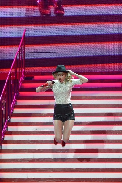 Taylor Swift — March 28 - Newark, New Jersey — photo 63