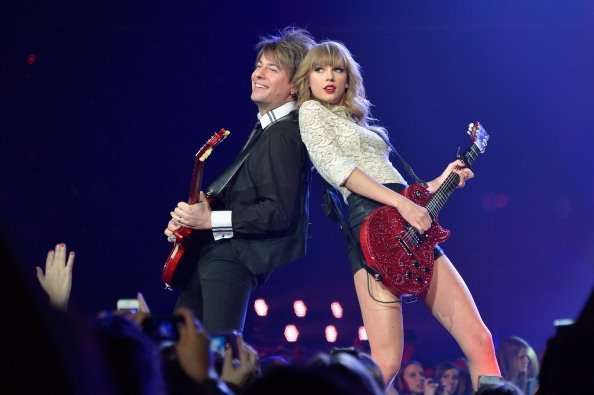 Taylor Swift — March 28 - Newark, New Jersey — photo 65