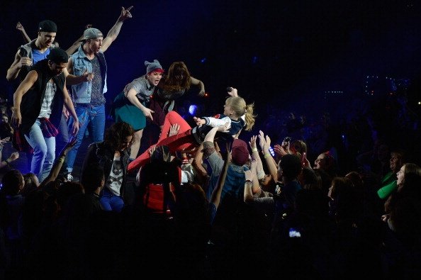 Taylor Swift — March 28 - Newark, New Jersey — photo 74