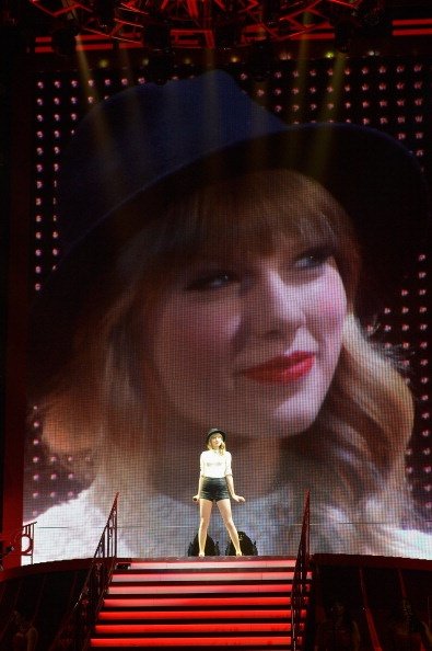 Taylor Swift — March 28 - Newark, New Jersey — photo 83