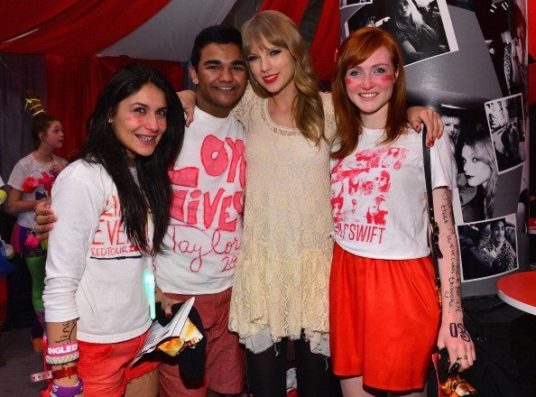 Taylor Swift — March 28 - Newark, New Jersey — photo 92