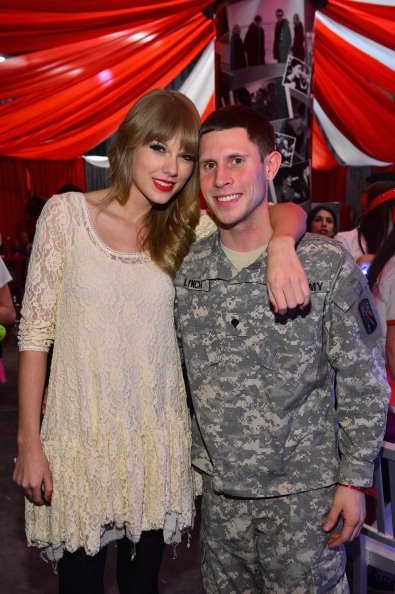Taylor Swift — March 28 - Newark, New Jersey — photo 95