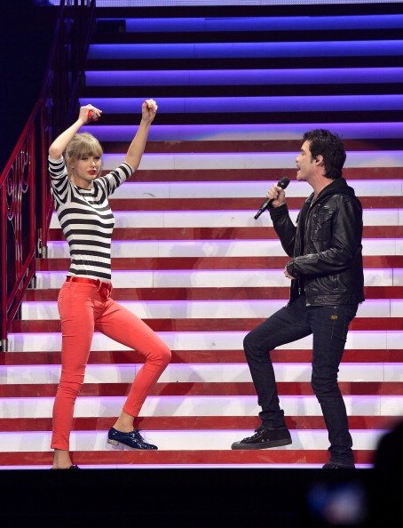 Taylor Swift — March 29 - Newark, New Jersey — photo 22