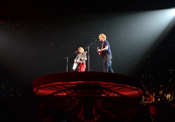Taylor Swift — March 29 - Newark, New Jersey — photo 25